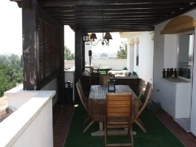 Apartamento con 3 dormitorios se vende en Marbella, Costa del Sol