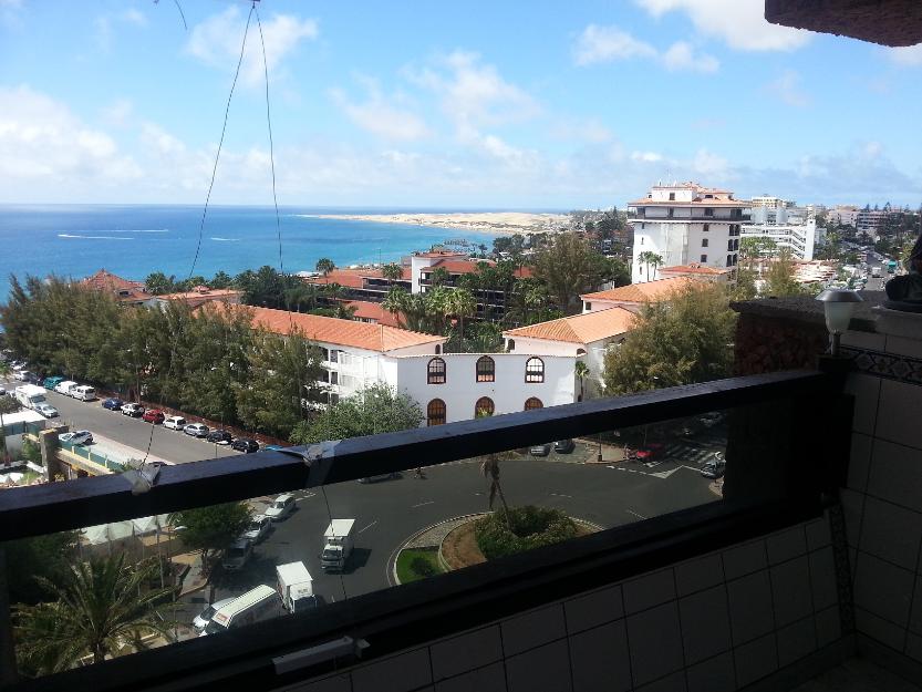 apartamento reformado y amueblo para entrar a vivir,2 habitaciones,piscina,vistas al mar