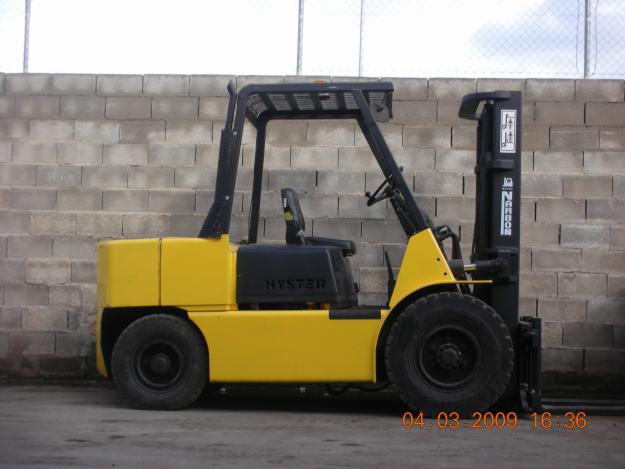 Carretilla elevadora diesel de 4000 kilos marca Hyster