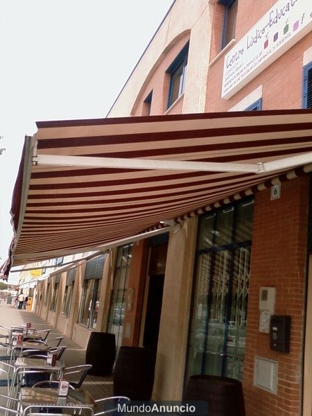 toldo con ventanas