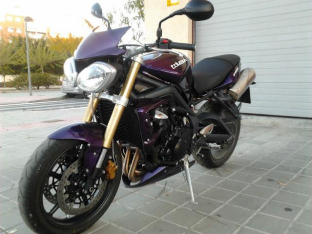 Triumph Street Triple 675  2011