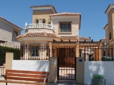 Chalet con 3 dormitorios se vende en Guardamar del Segura, Costa Blanca