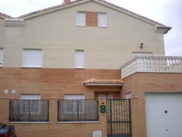 Comprar Chalet Yunquera de Henares centro