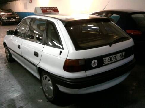 Opel Astra 1.6 5 p