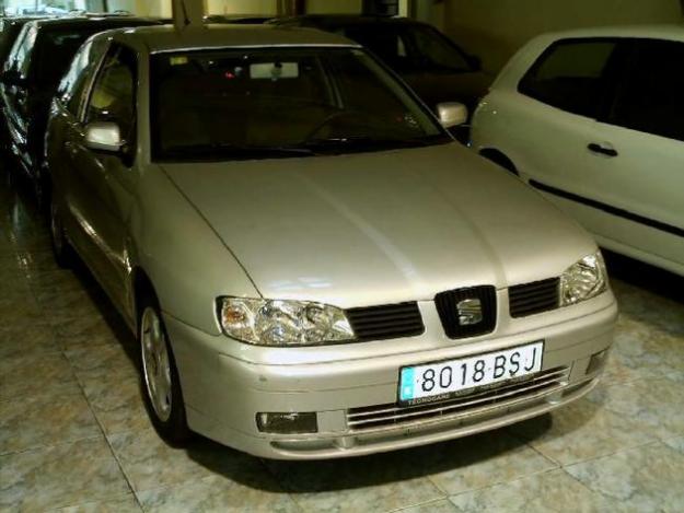 Venta de Seat IBIZA 1.4 '02 en Lleida