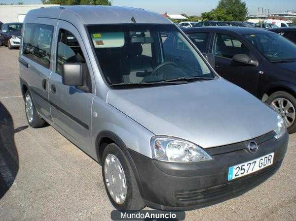 Opel Combo 1.3 CDTI Tour Essentia75