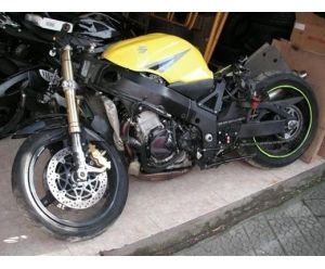 SUZUKI gsx 750 R 2005, POR PIEZAS