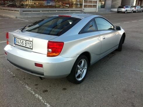 Toyota Celica 1.8 6 velocidades solo 100.000km