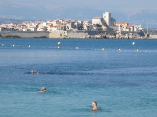 Apartamento : 2/4 personas - junto al mar - vistas a mar - antibes  alpes maritimos  provenza-alpes-costa azul  francia