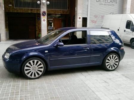 Volkswagen Golf 18t 25 aniversario en BARCELONA