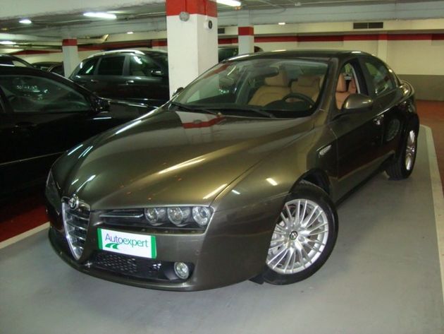 ALFA ROMEO 147  1.6 TS SPORT 105