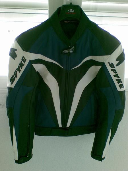 VENDO CHAQUETA DE MOTO TRICOLOR