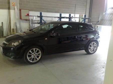 Opel astra gtc 16 16v sport en barcelona