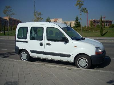 Se vende renault kangoo de gasolina