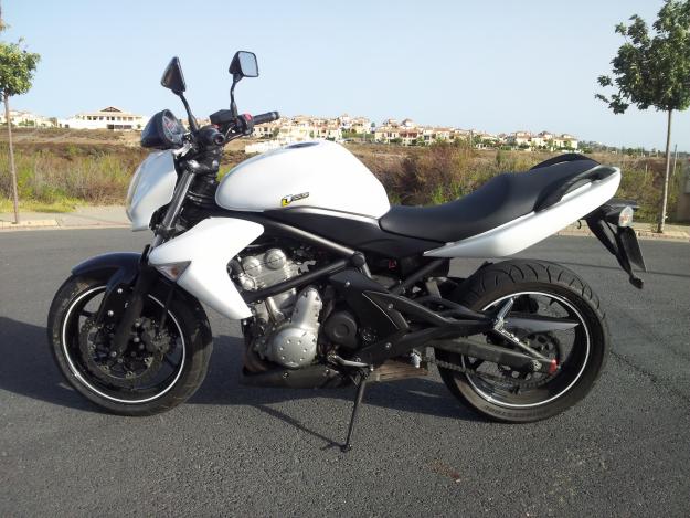 Kawasaki er6-n 2008 20000km color blanco