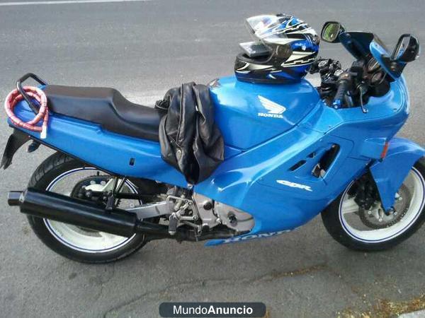 hola  bando moto honda cebr de 600