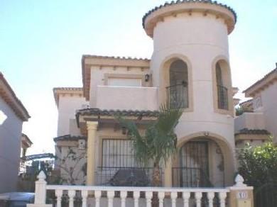 Chalet con 3 dormitorios se vende en San Miguel de Salinas, Vega Baja Torrevieja