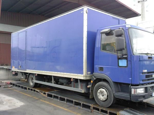 vendo camion IVECO TECTOR