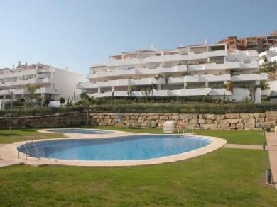 Apartamento con 3 dormitorios se vende en Estepona, Costa del Sol