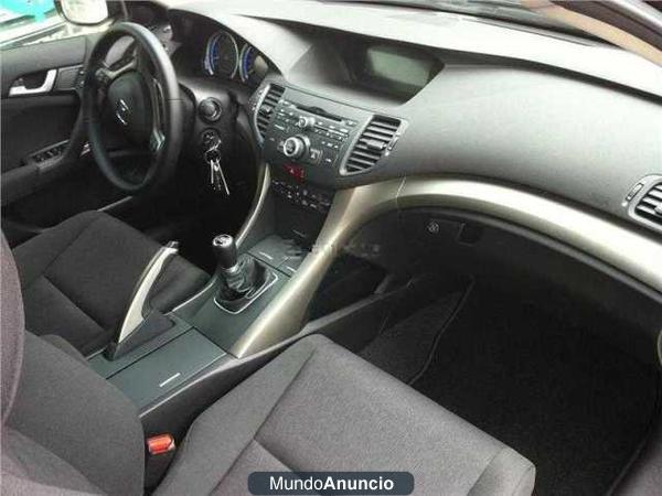 Honda Accord TOURER 2.2 iDTEC Elegance