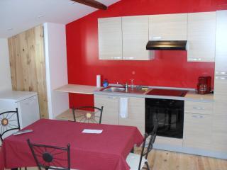 Apartamento : 6/6 personas - lourdes  altos pirineos  midi-pirineos  francia