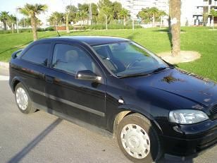 Opel Astra Club 1.7 Dti 16v Club 3 puertas, negro metalizado