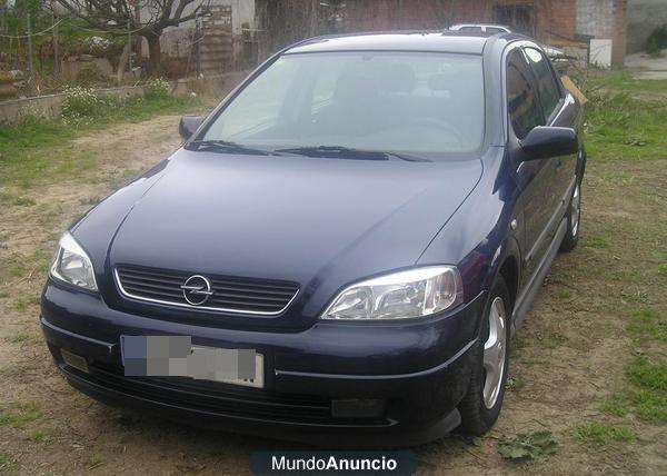 VENDO OPEL ASTRA 1.6 - 500 €