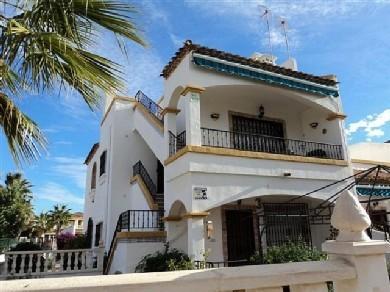 Apartamento con 2 dormitorios se vende en Villamartin, Costa Blanca