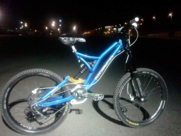 bicicleta downhill nocrco a-line