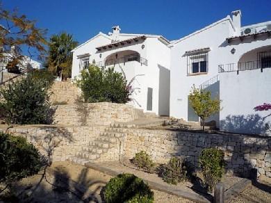 Bungalow con 2 dormitorios se vende en Moraira, Costa Blanca