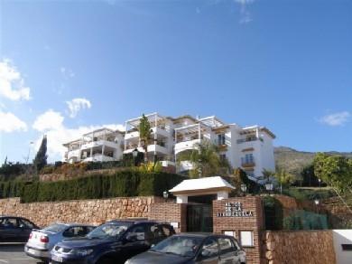 Apartamento con 3 dormitorios se vende en Benalmadena Costa, Costa del Sol