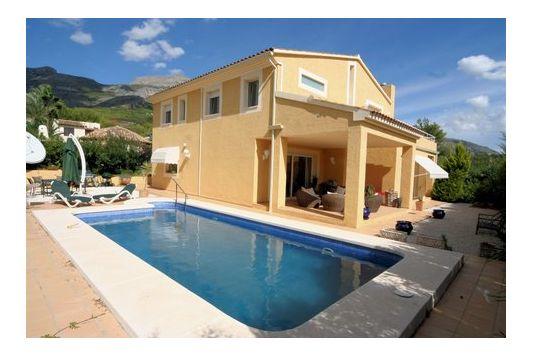 3 Dormitorio Chalet En Venta en Altea, Alicante