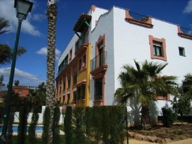 Apartamento con 2 dormitorios se vende en Marbella, Costa del Sol