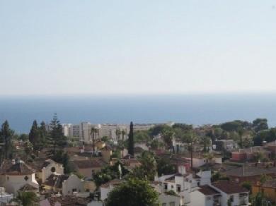 Apartamento con 3 dormitorios se vende en Marbella, Costa del Sol