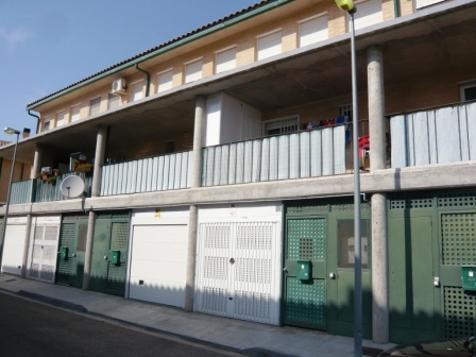 Casa adosada en Nuez de Ebro