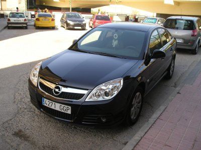 OPEL VECTRA 1.9 CDTI - VALLADOLID