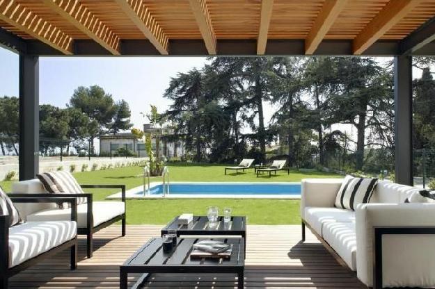 Chalet en alquiler en Sant Vicenç de Montalt, Barcelona (Costa Maresme)