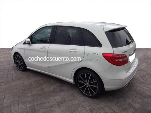 Mercedes Clase B B200 CDI BE 136CV 6vel.Mod.2012(W246).Blanco Cirro, Rojo Júpiter, Negro Noche. Nacional.