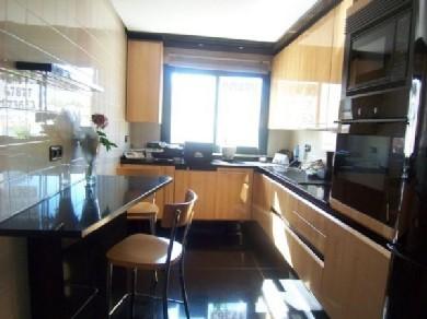 Apartamento con 2 dormitorios se vende en Marbella, Costa del Sol