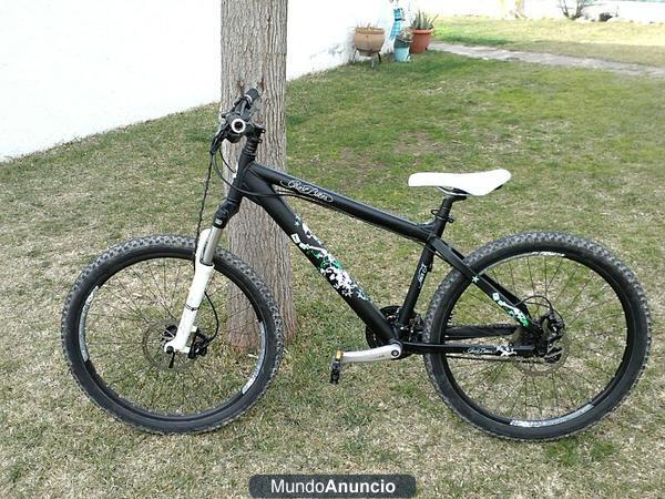 Bicicleta Ghost Bike MTB FREE STYLE.