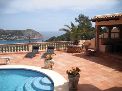 Large Villa,Pool,Seaview &Golf nearby