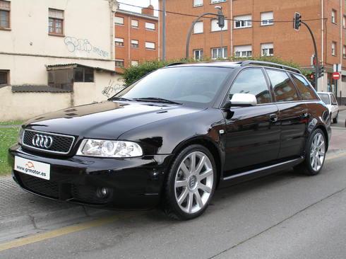 Audi RS4 Avant 2.7 V6 BITURBO