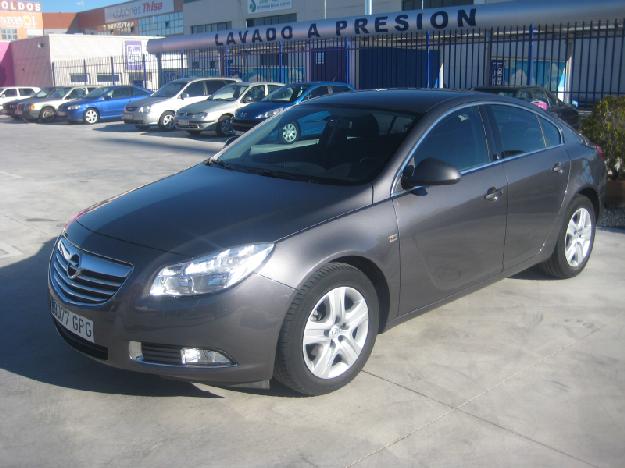 Opel Insignia 2.0 CDTI 130 CV Edition, 12.800€