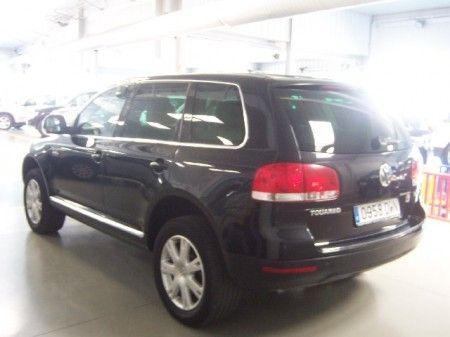 VOLKSWAGEN TOUAREG V-6 TDI AUT. 3.0 D - Girona