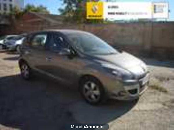 Renault Scenic 1.9dCi Dynamique