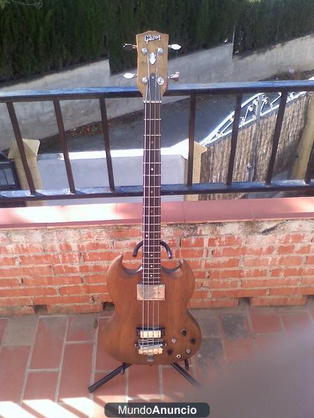 Bajo Gibson SG