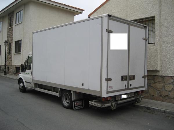 FORD TRANSIT CAMBIO POR CAMION CON CAJA PAQUETERA DE 7A 9 METROS