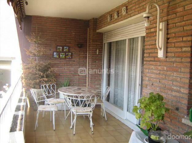 Se vende Piso muy lumnioso en zona Eixample de Sant Cugat