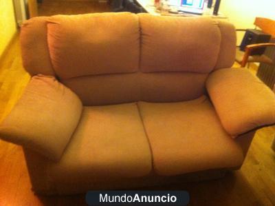 vendo 2 sofa seminuevo 3plazas y 2 plazas regalados