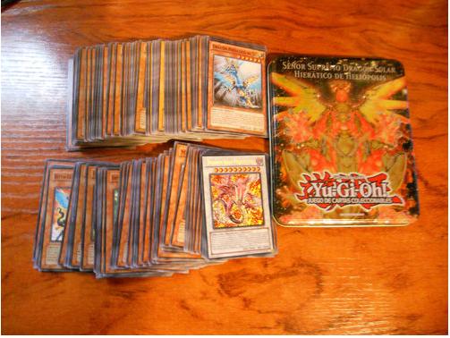 Gran lote pack 400 cartas yugioh + lata